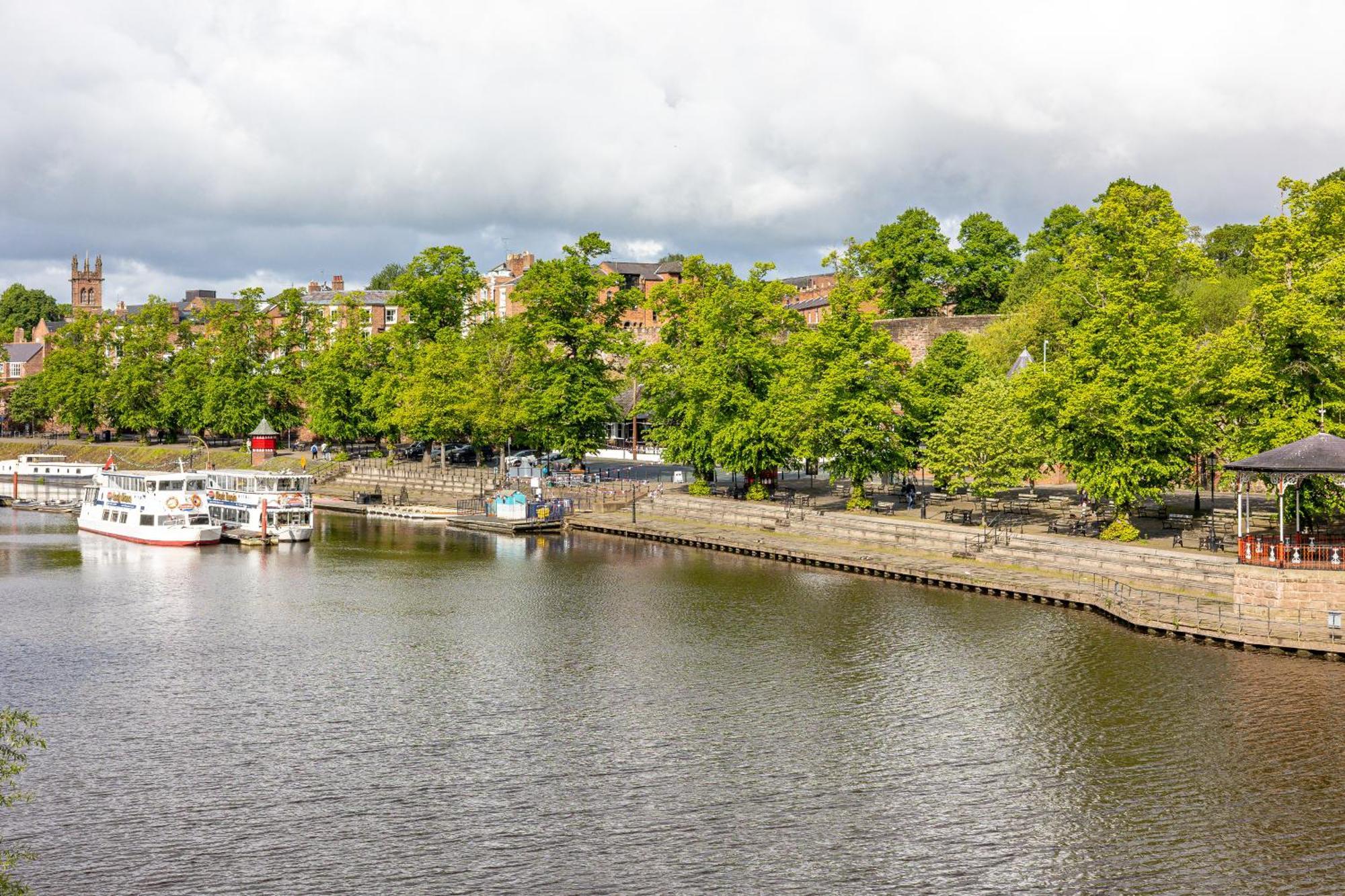 *New* Little Pyecroft House, Chester Exteriör bild
